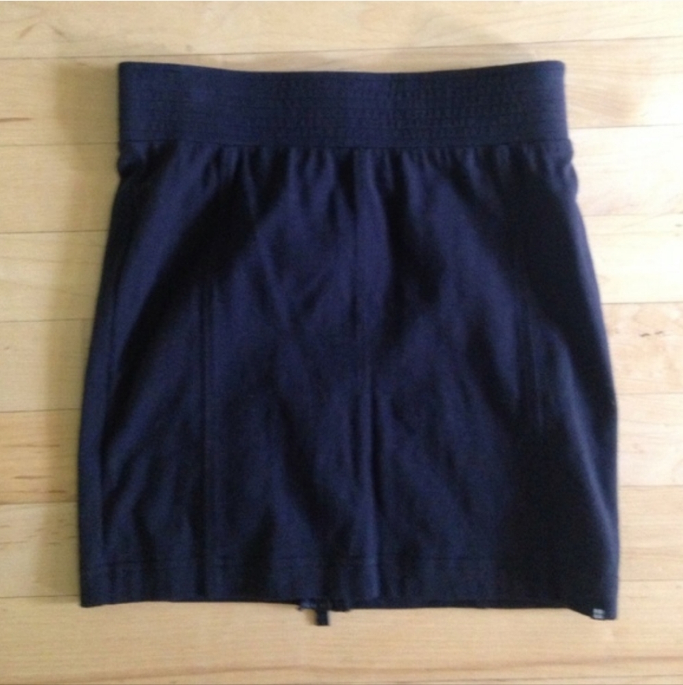 ISO Insight Black Mini Skirt size 6